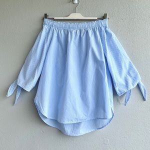 ✨ SALE ✨ H&M | Off-Shoulder Blue & White Striped Poplin Top